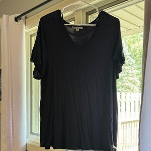 Green Envelope Navy V-Neck Top